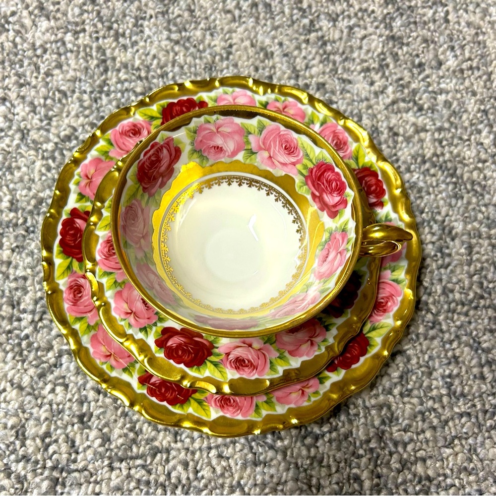 Antique Bavaria Waldershof Handarbeit 3 piece teacup set